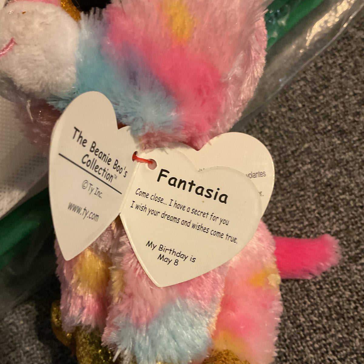 Ty Beanie Boos Fantasia the Unicorn 6" Plush Pink Tie-Dye Gold Glitter Accents