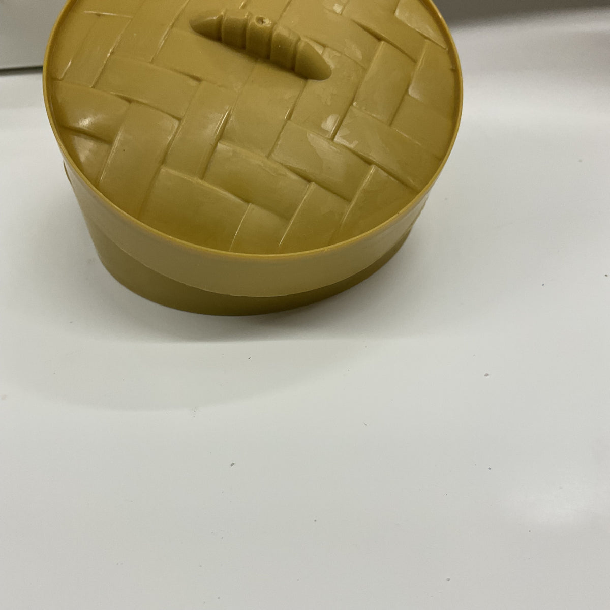 Squeezy Dumpling Fidget Toy – Soft Squishy Stress Relief Bun with Mini Bamboo-Style Steamer Container