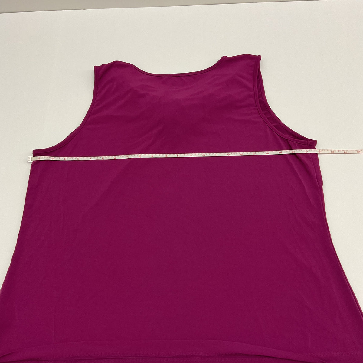 Susan Graver XL Magenta Ruffled Lace V-Neck Sleeveless Top Tank A94239 Xl