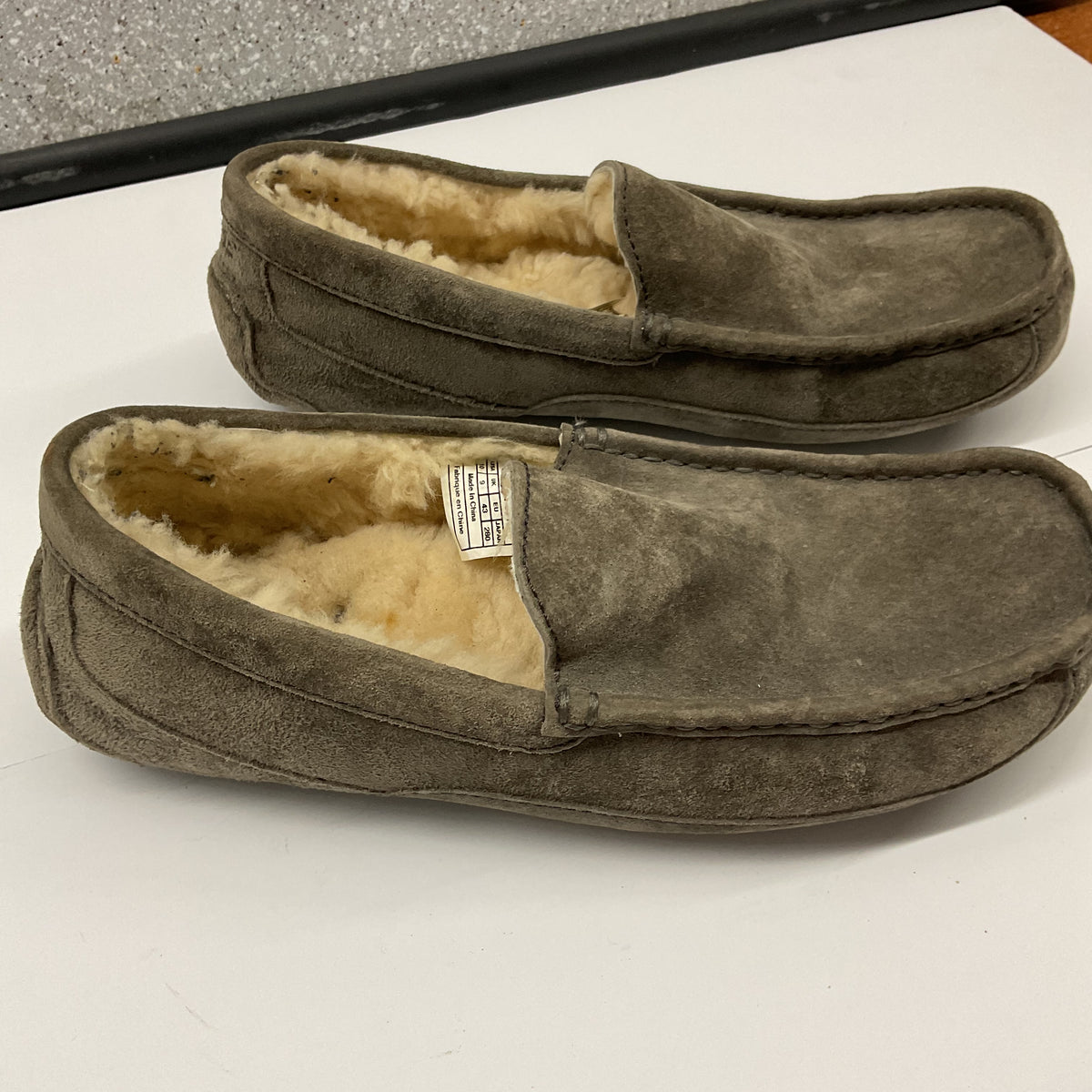 UGG Australia Men's Ascot Suede Sheepskin Moccasin Slippers Grey Size 10 (S/N 5775)