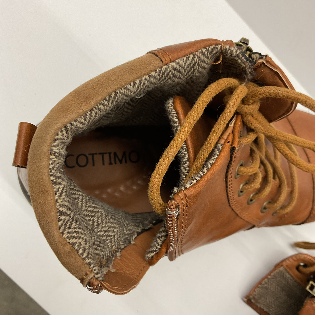 COTTIMO Brown Cap Toe Ankle Boots Lace Up Side Zip Lug Sole Padded Collar