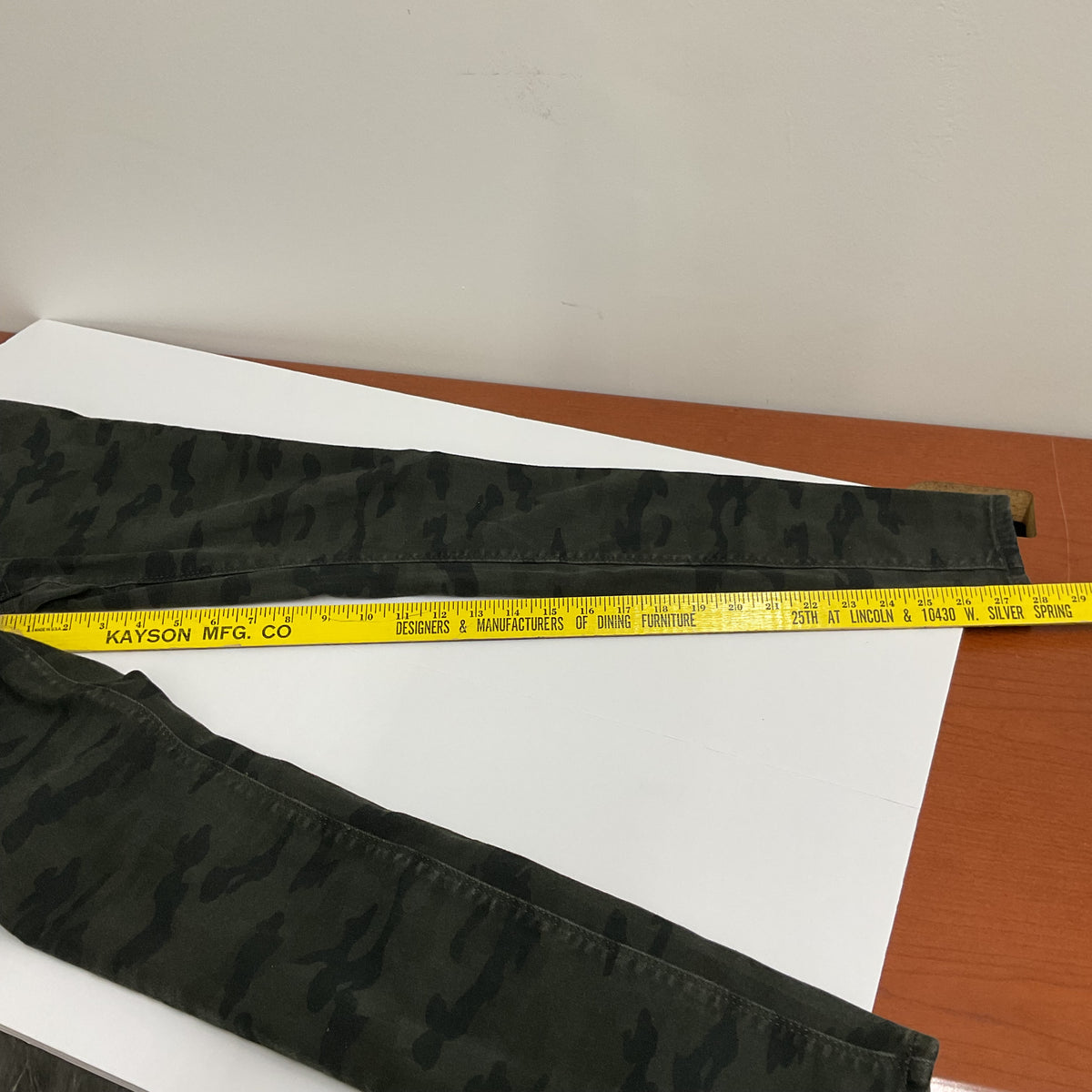 Lee Dream Legging Women's Size 6 Medium Green Camo Mid Rise Pull-On Pants