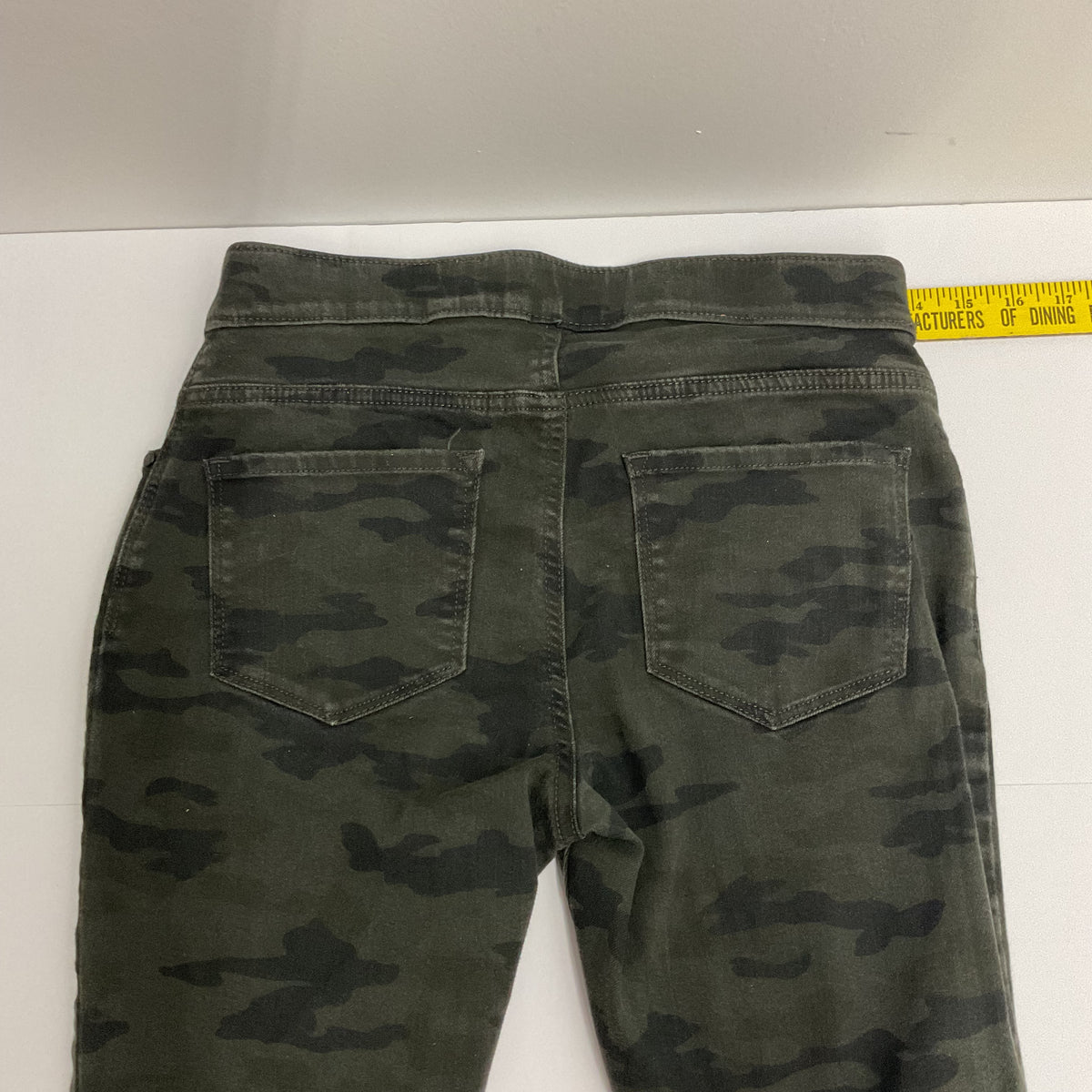 Lee Dream Legging Women's Size 6 Medium Green Camo Mid Rise Pull-On Pants