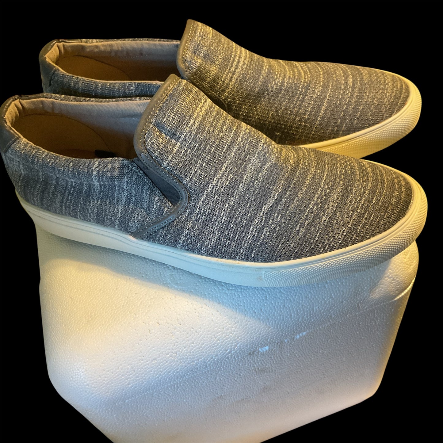 EXPRESS Gray Knit Slip-On Shoes – Casual Comfort with Modern Style