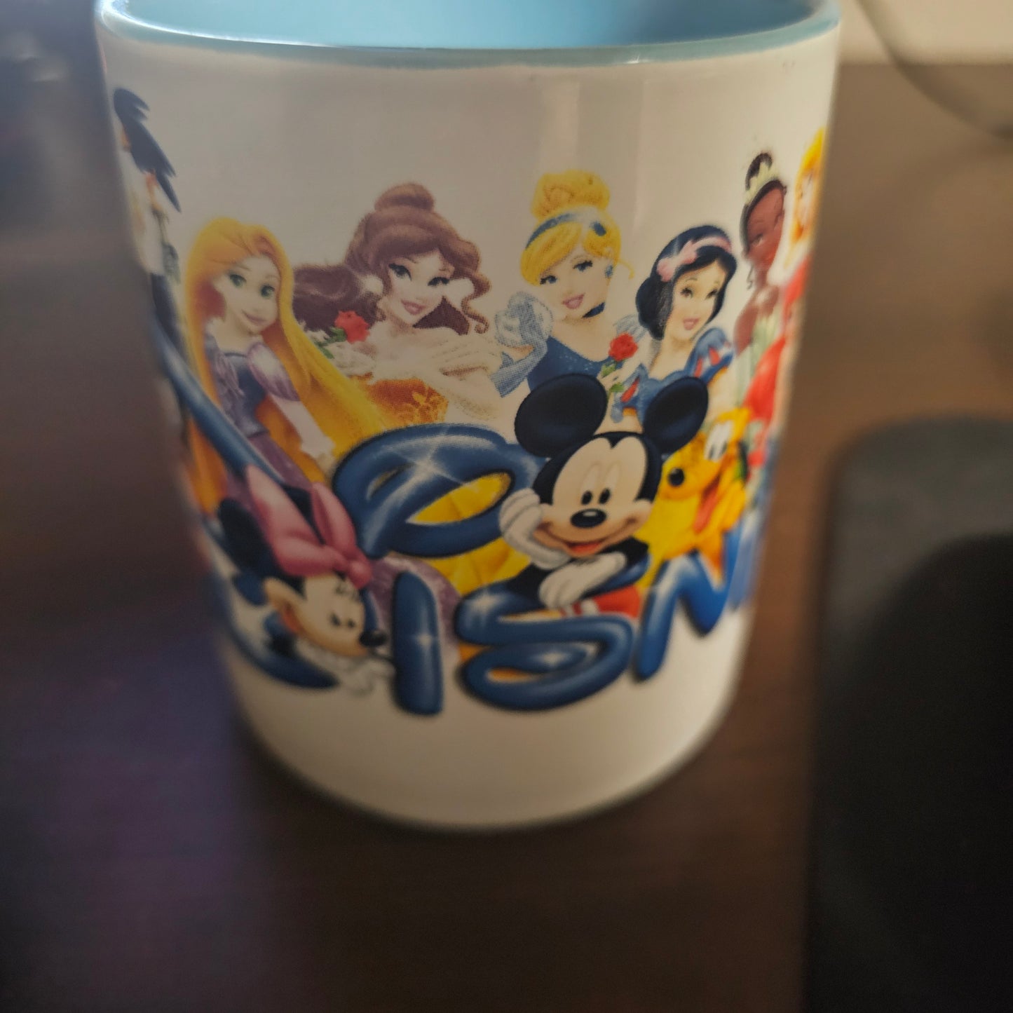 Disney Jerry Leigh Classic Characters Collage Mug 11 oz SRI0519261115
