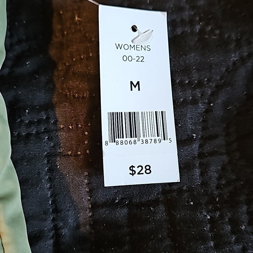 NWT‎ Dip Vest