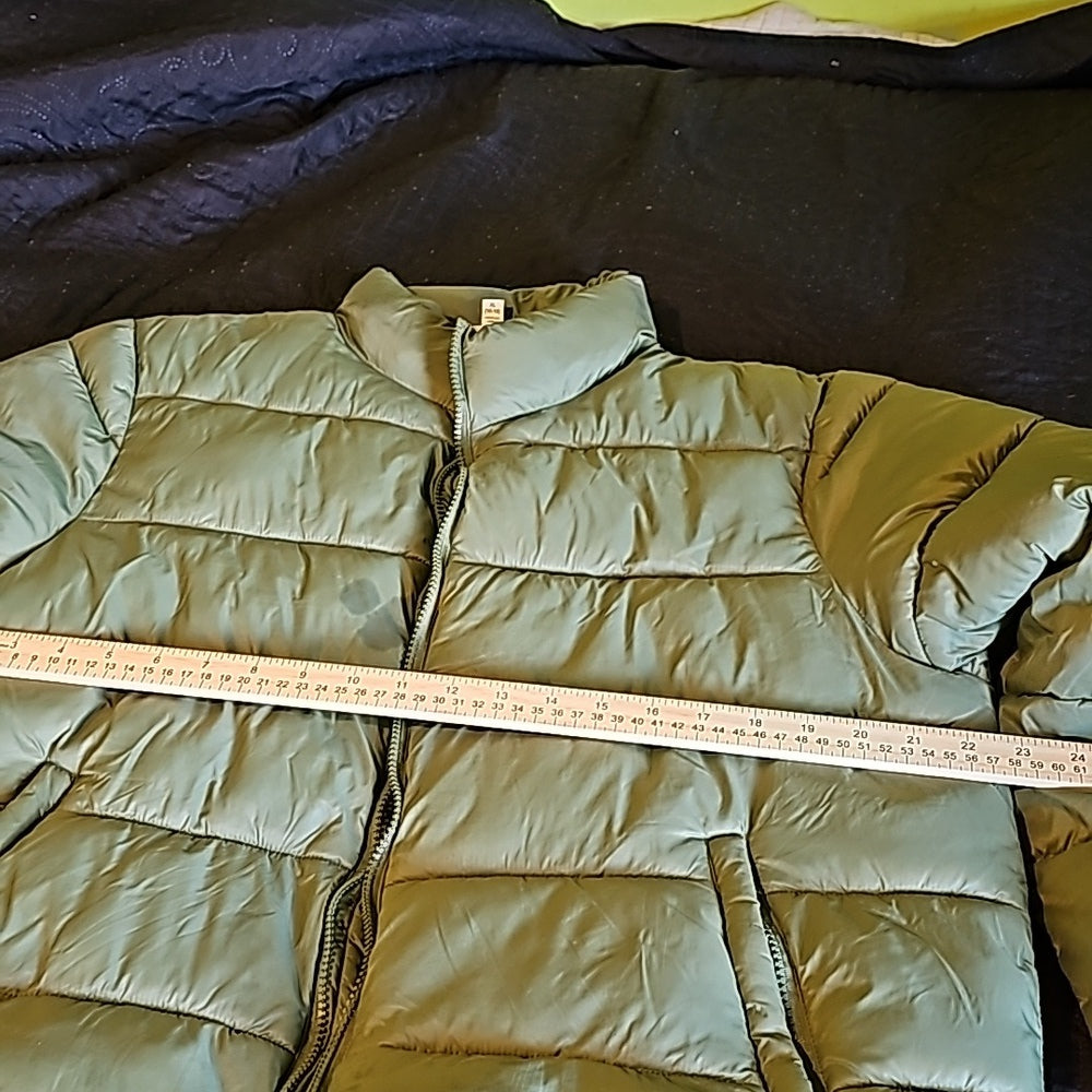 Green puffer jacket time and‎ tru XL