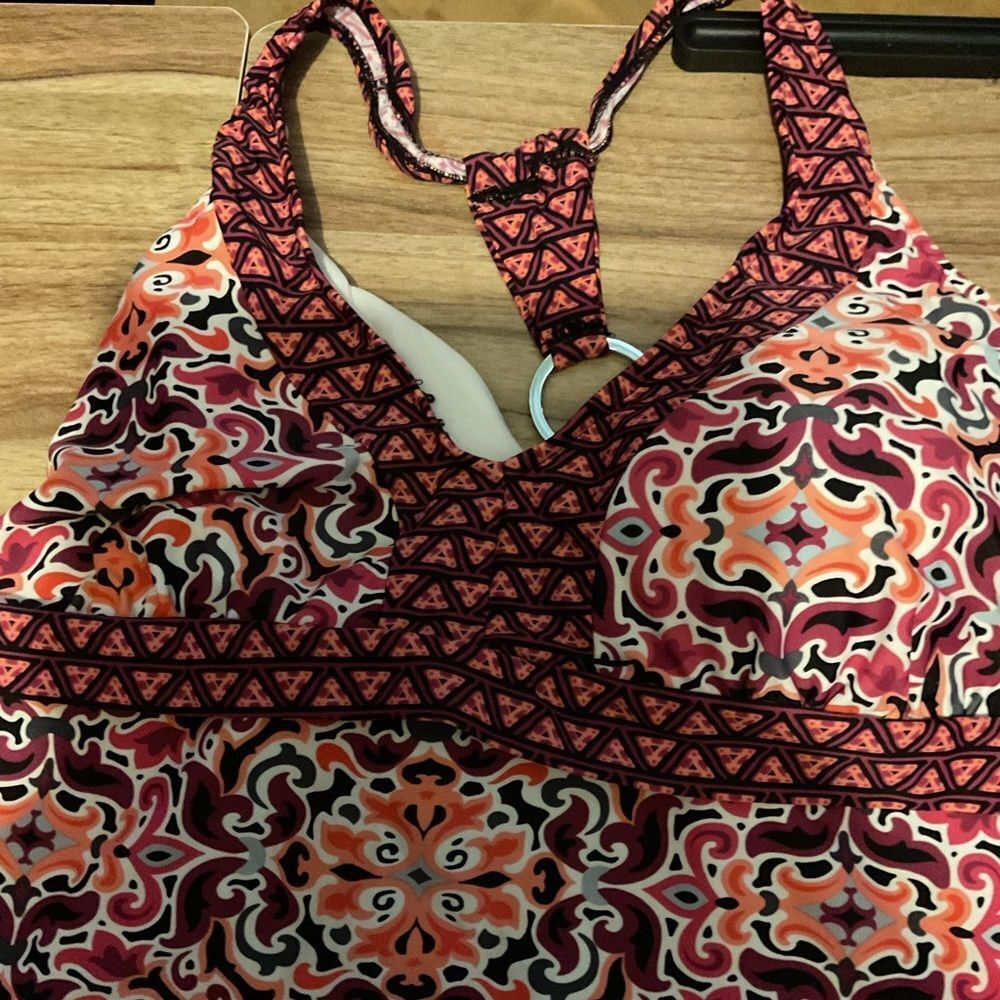 Merona Tankini Swimsuit Top‎ Pink Multicolor